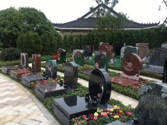 艺术墓碑：展现生命的故事，转达永恒的情绪